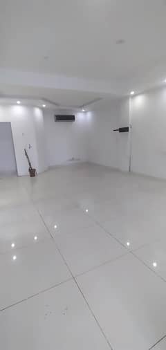 8 marla 4th floor office with lift for rent phase 5: