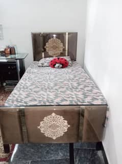 2 single Bed with Mattresses and Dressing Table