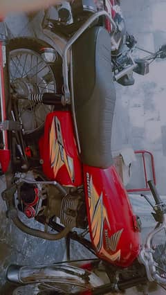 125 MOTORCYCLE HAI ENGINE OKAY  BIOMATRIC AVALABLE 03135407671