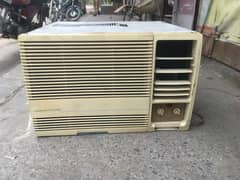 Window Ac 1 tan non invataer Lahore samanabad