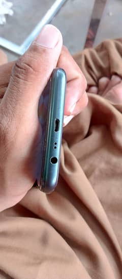 Realme C21y 4+64