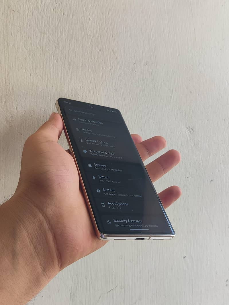 Google pixel 7 pro 2