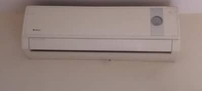 Gree AC, Like New