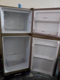 Dawlance frig for sale in minimum price