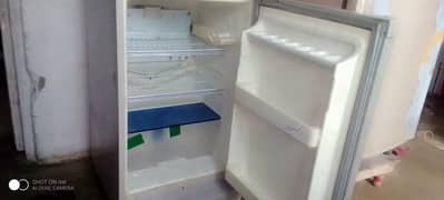 Refrigerator 8 cubic