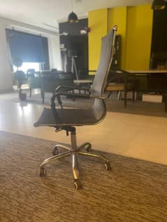 6 High Back, High Quality Office Computer/Work Chairs.
