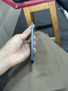 Iphone 13 /92% battery health
