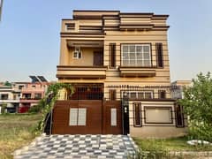 Highly-Desirable Prime Location 5 Marla House Available In Citi Housing Society