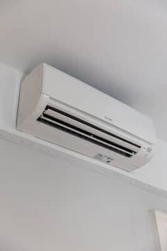 A. c for sell in very good condition price 30000