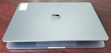 Macbook M2 AIr 13" 8gb Ram , 512gb SSD