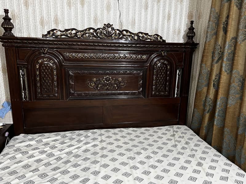 Queen bed with two side tables and dressing table in good condition 1
