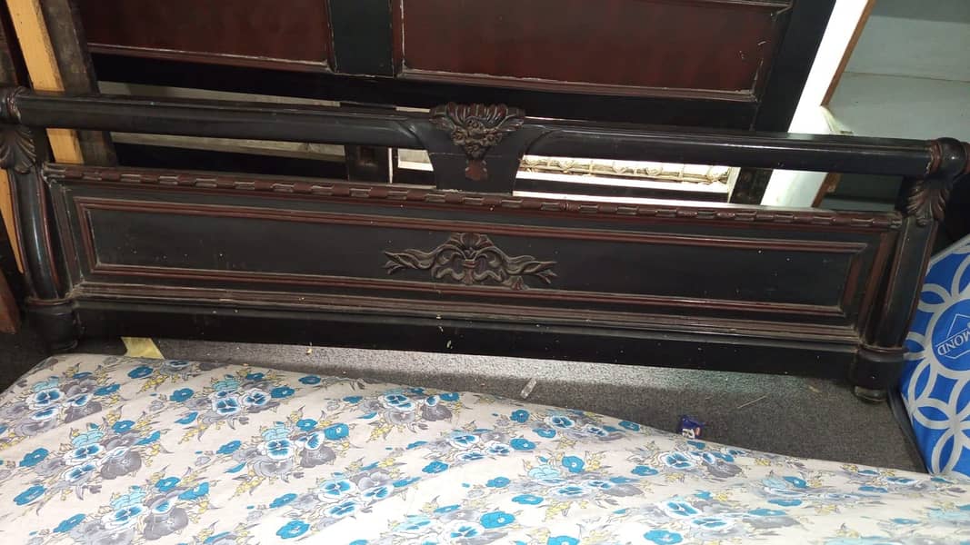 Bed Set, Dressing Table and Side Tables 2