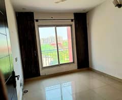 Gulberg Greens Studio flat for OFFICE Residence main  Gate Rent  27k