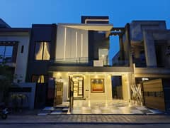 Luxurious Designer Owner Build 10 Marla Modern Design Brand New House For Sale In Bahria Town Lahore