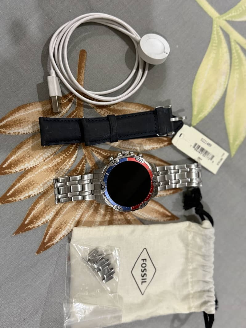 Fossil Gen 5 Smart watch with speaker inside 2