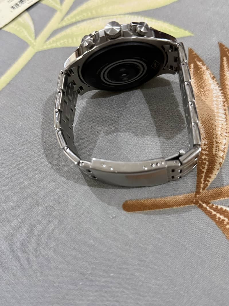 Fossil Gen 5 Smart watch with speaker inside 7