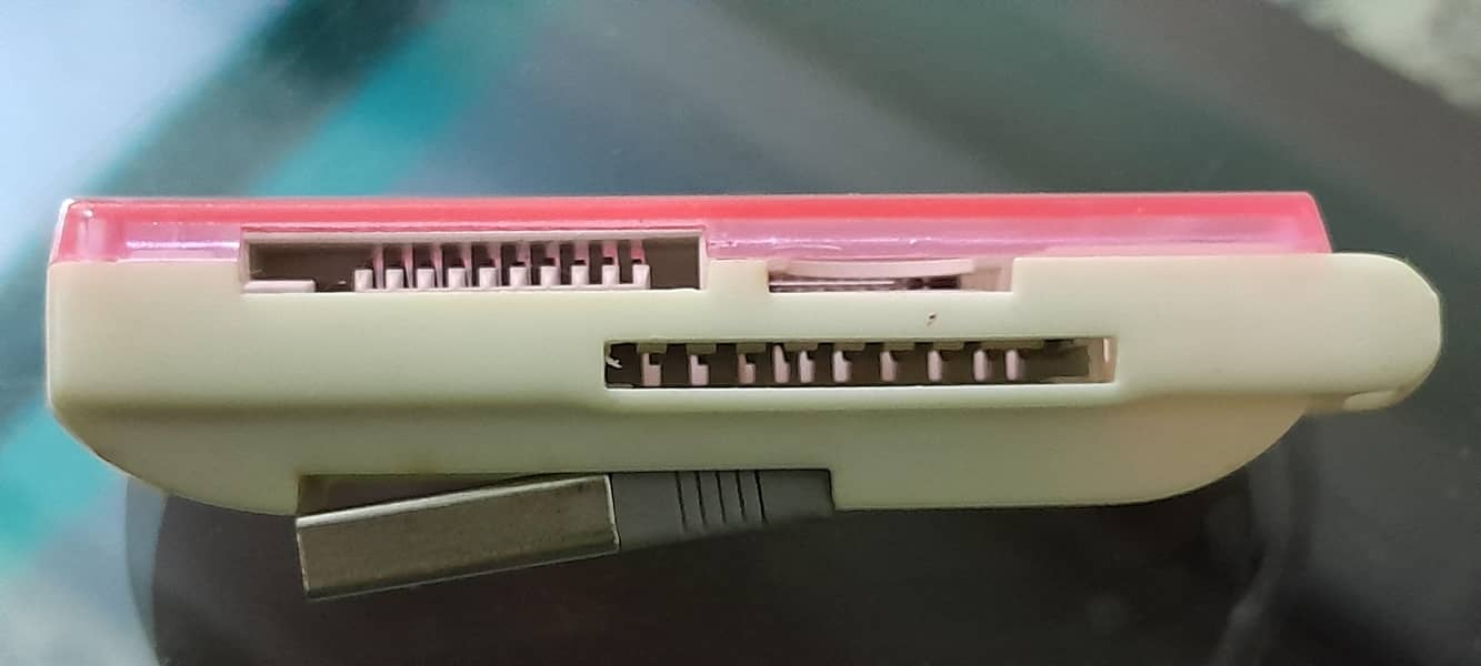 4 Different Memory Card Reader 2