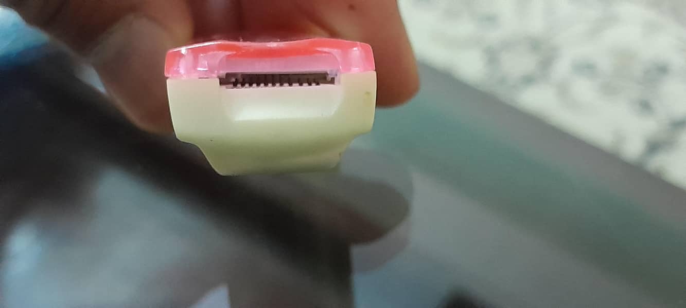 4 Different Memory Card Reader 3