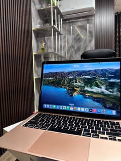 MacBook Air M1 13.3" - 8GB RAM, 256GB SSD - Rose Gold - Box + Charger