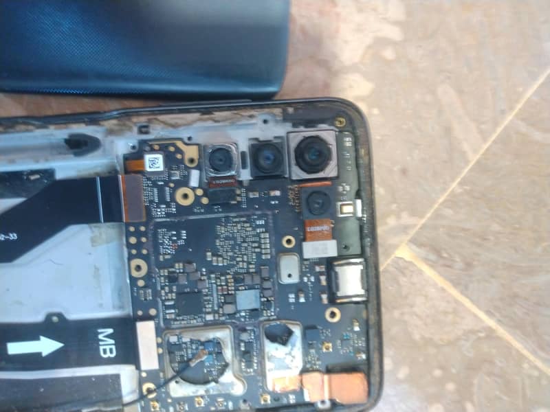 all parts available without screen ager kisy ky pass read description 4