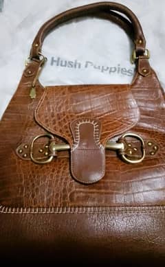 Hush Puppies brand new Ladies Bag 100% Leather on urgent sale