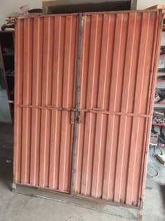 Iron gate