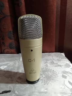 behringer