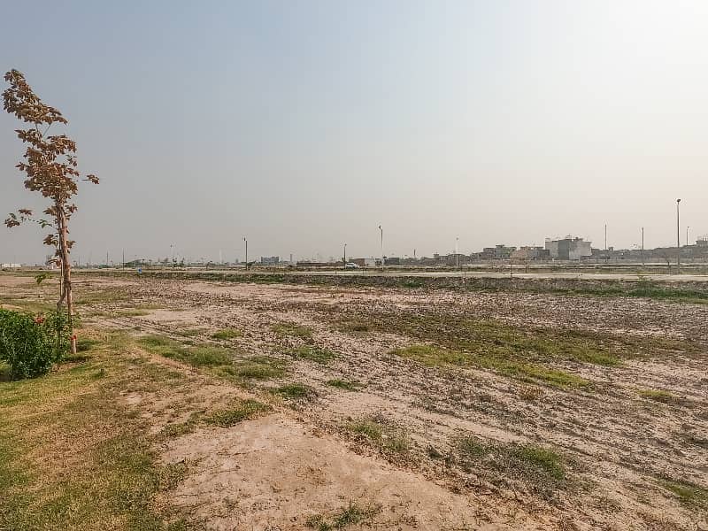 Hot Location 1 Kanal Balloted Plot Available in Overseas Central Block 5