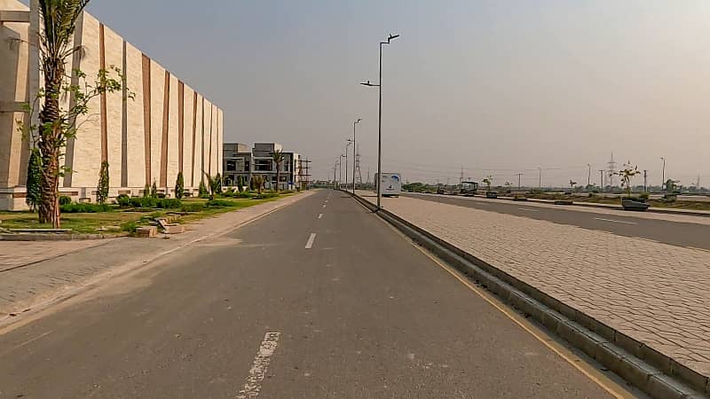 Hot Location 1 Kanal Balloted Plot Available in Overseas Central Block 9