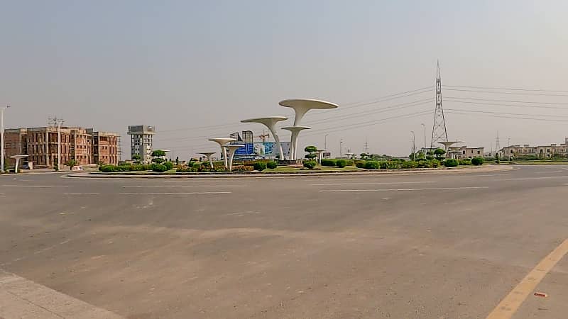 Hot Location 1 Kanal Balloted Plot Available in Overseas Central Block 10