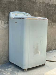 WASHING MACHINE