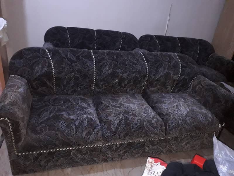 7 seater sofa  with table 2