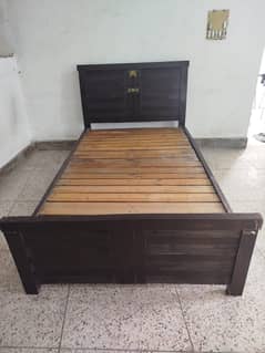 Single bed used condition 8/10