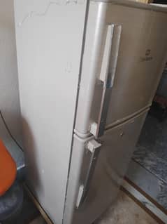 Dawlannce fridge available for sale in Good Condition