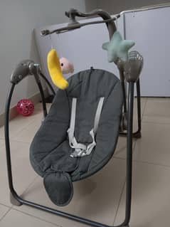 Baby Swing / Smooth Motion and Musical /excellent condition
