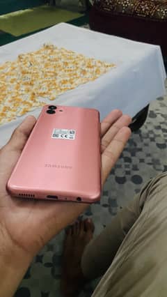 SAMSUNG A04