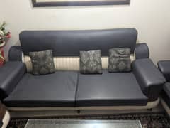 7-Seater Wooden Sofa Set — Mint Condition, Spacious & Comfortable