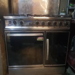 Gas oven with stove