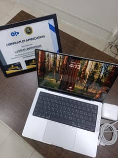 MACBOOK M4 PRO 14 INCH 24GB RAM 512GB SSD 13 CYCLE 100 HEALTH LIKE NEW
