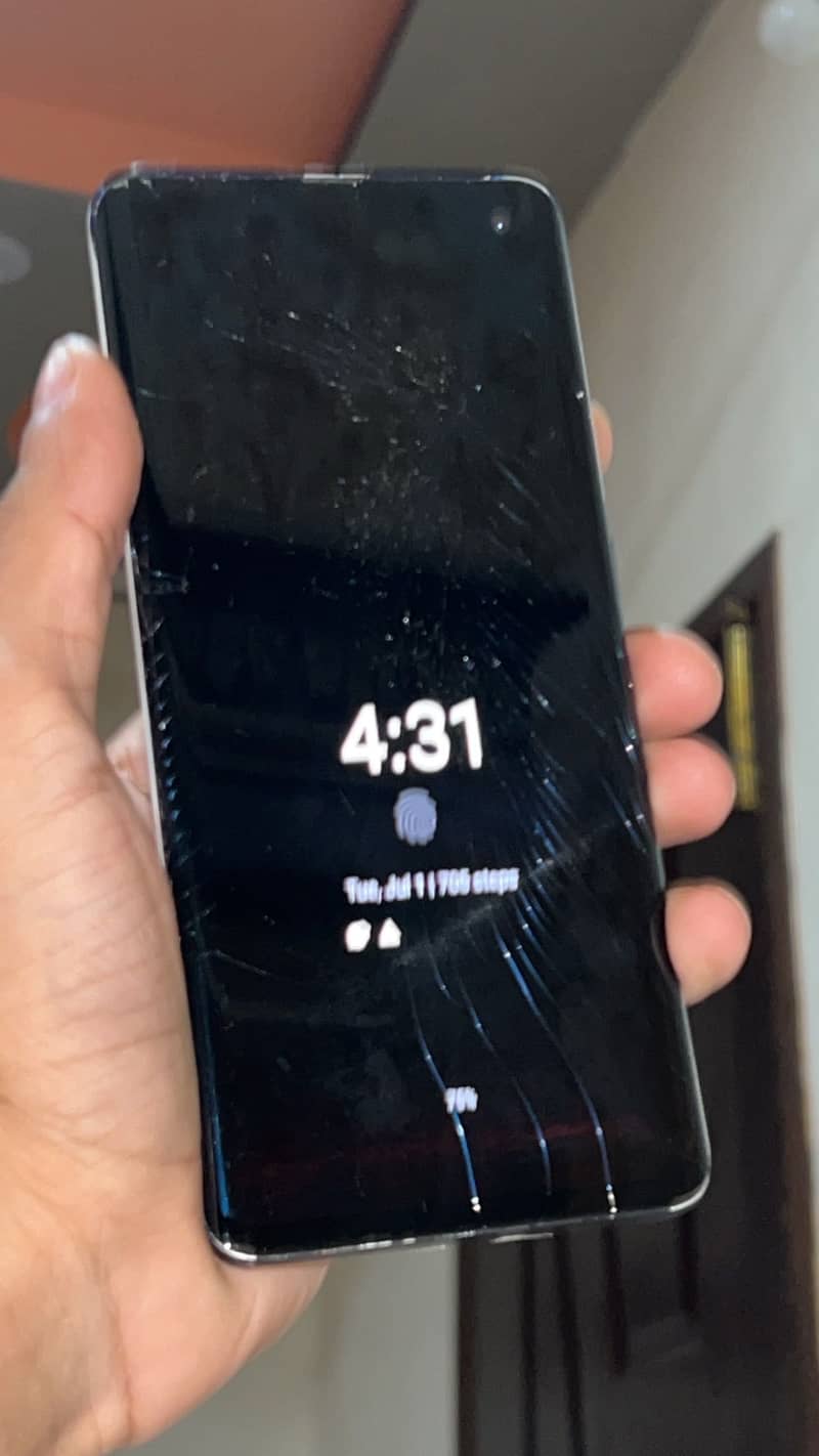 Docomo f51a read ad first. 4