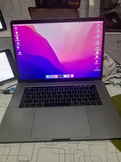 Macbook pro 2017 i7 16/256 2GB GPU