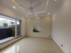 10 Marla House In Bahria Town Phase 8 For Rent At Good Location