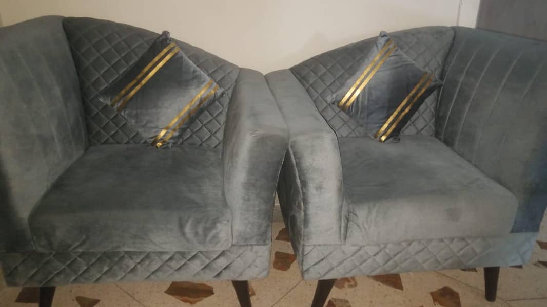 new condition only 1 month used 1