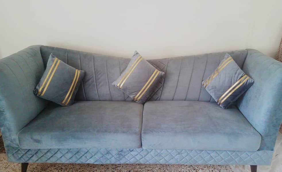 new condition only 1 month used 5