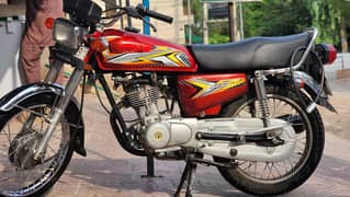 honda 125 10/9.5 original condition like new demand 125