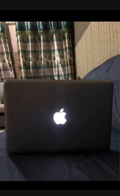 MACBOOK