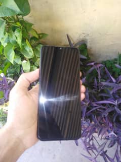 tecno pouviour 4