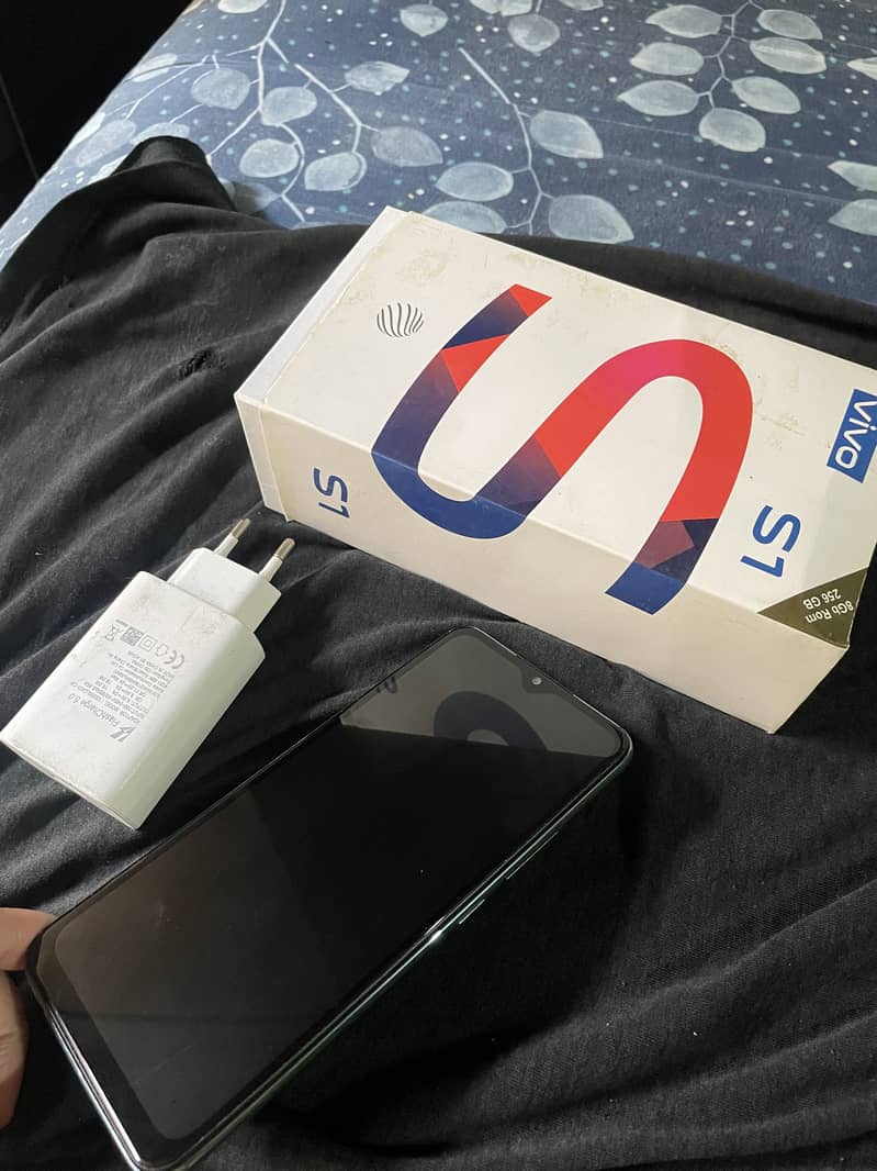 Vivo s1 8gb ram 256 hn memory all access with box 7