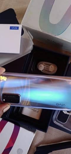 vivo v19 8/128/03265103269 WhatsApp