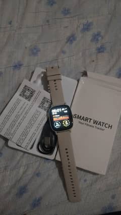 P122 Smartwatch – Like New Condition – Rs. 4500